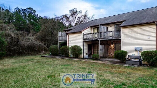 Building Photo - Coming Soon! Newly updated and spacious!