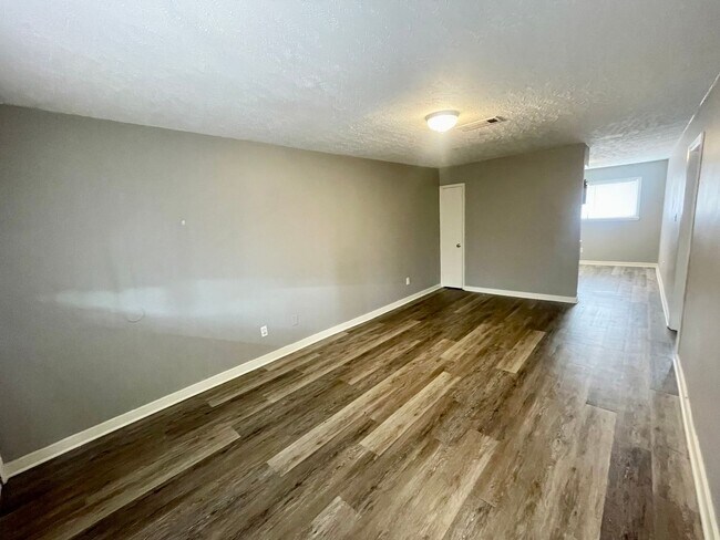 Interior Photo - Pearl Manor