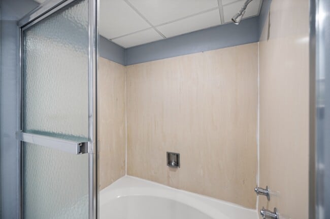 Building Photo - 775 Gulf Shore Dr