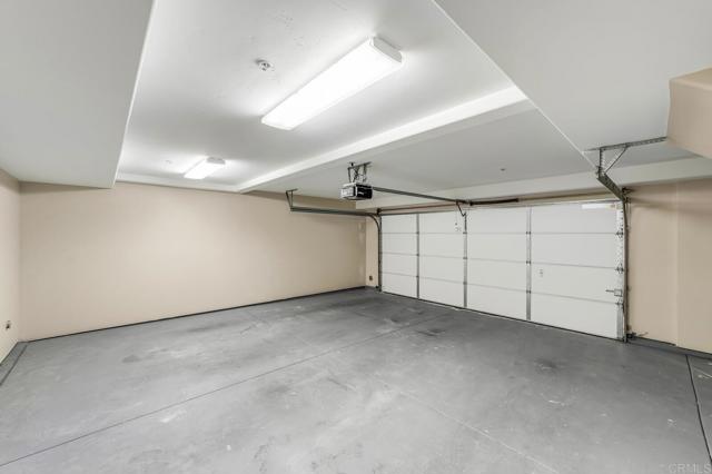 Building Photo - 4064 1St Ave