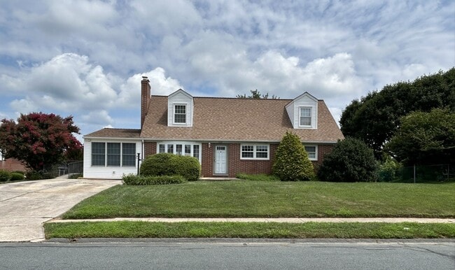 Primary Photo - 708 Flintlock Dr
