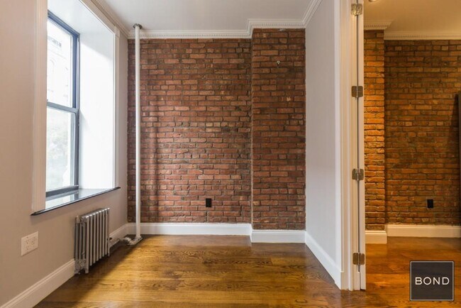 Building Photo - 3 W 103rd St