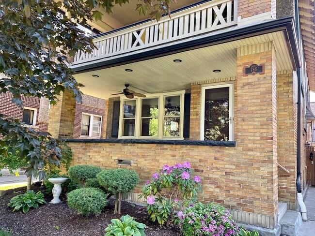 Building Photo - 786 McKinley Pkwy