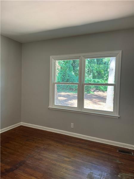 Building Photo - 1833 Ridgeland Dr