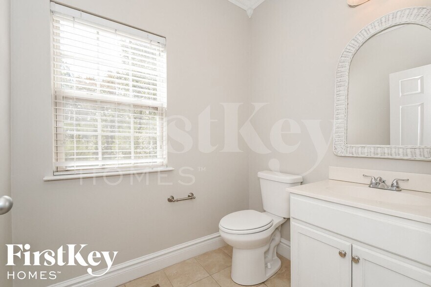 Building Photo - 1819 Winnipeg Cir