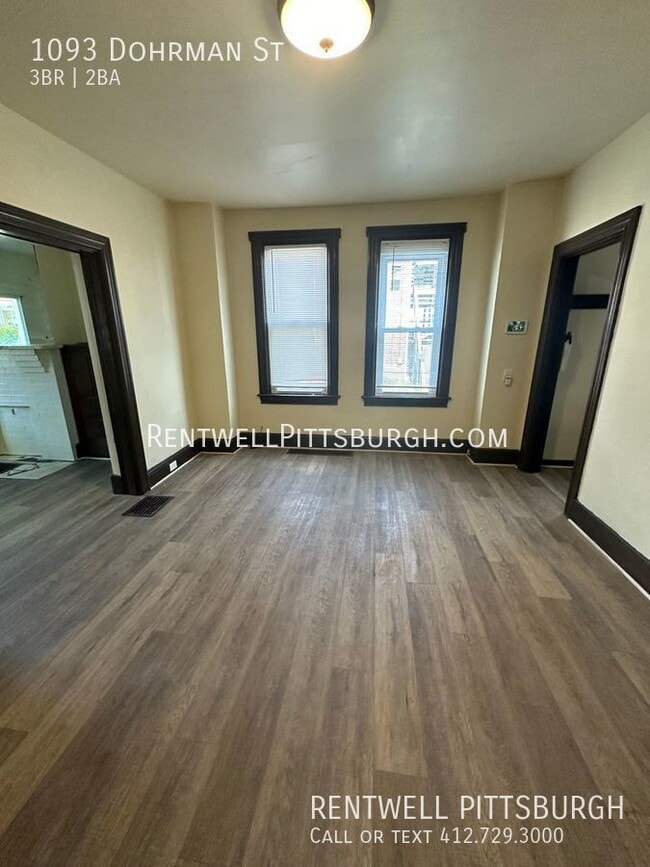 Building Photo - 1093 Dohrman St