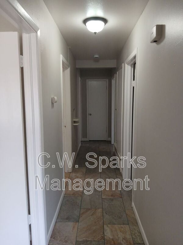 Building Photo - 635 Highfall Dr