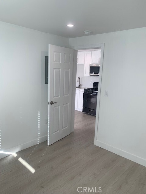 Building Photo - 11519 Balboa Blvd