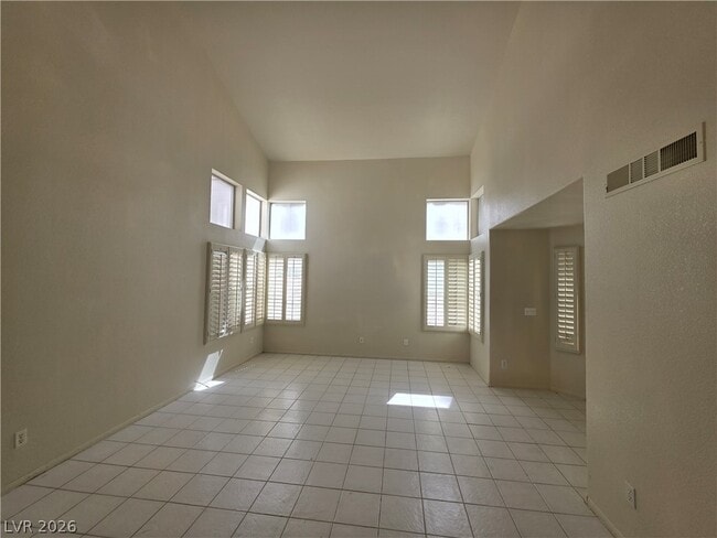 Building Photo - 8008 Dover Shores Ave
