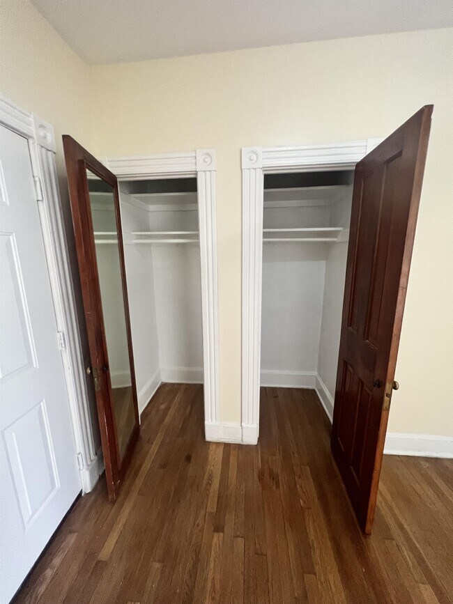 Building Photo - 2315 N Charles St