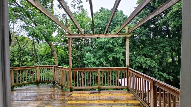 Building Photo - Ephrata Townhome 3 bed 1.5 bath