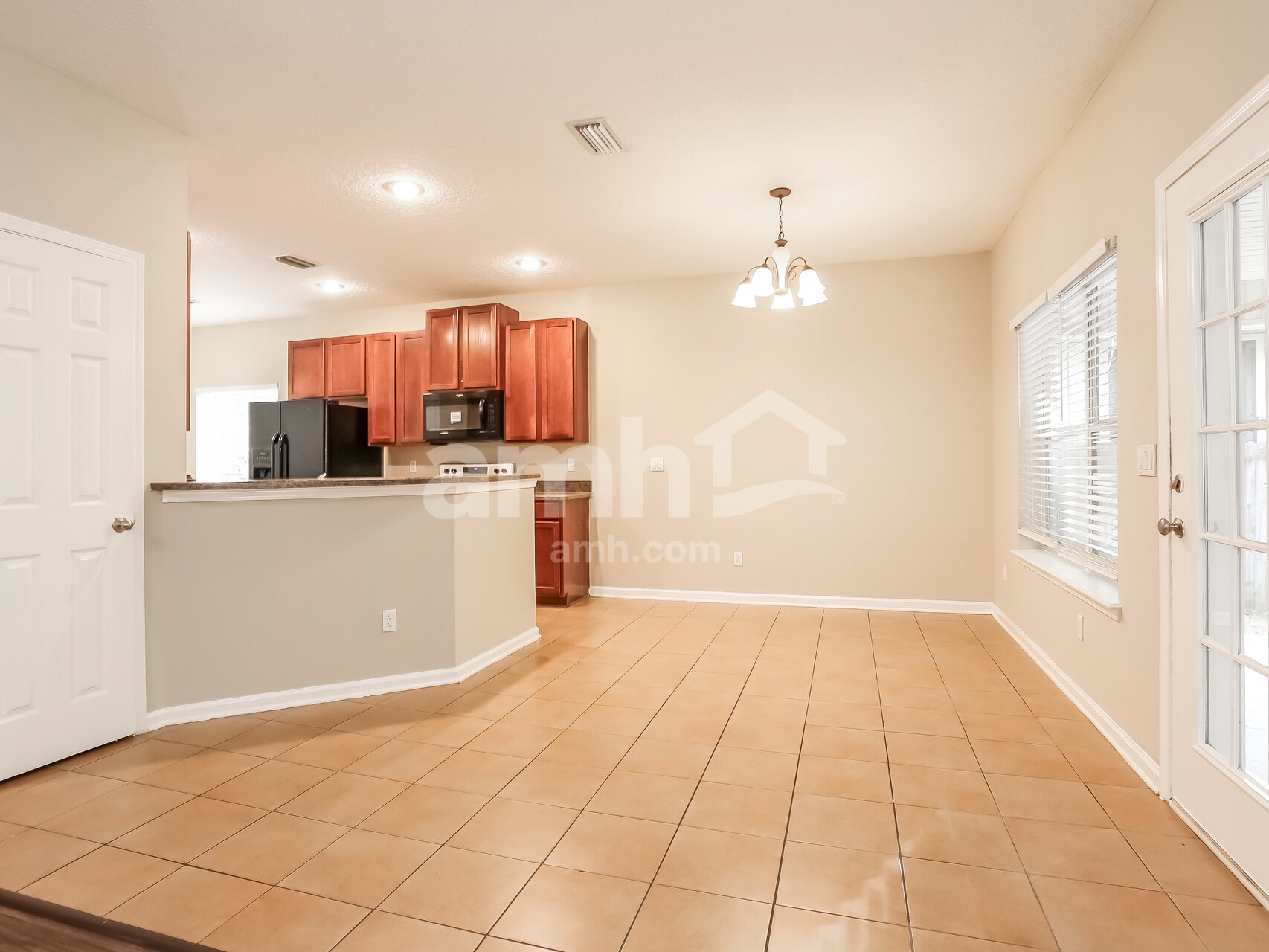 Building Photo - 96615 Commodore Point Dr