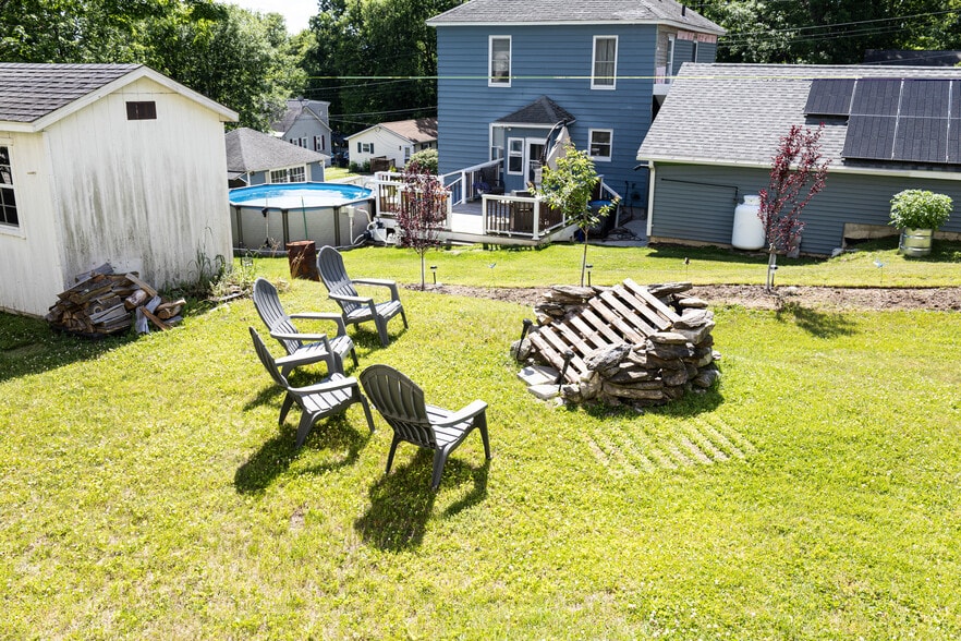 Building Photo - 83 Sadler Ave