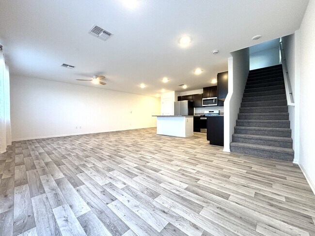 Building Photo - 6038 Swift Lariat St