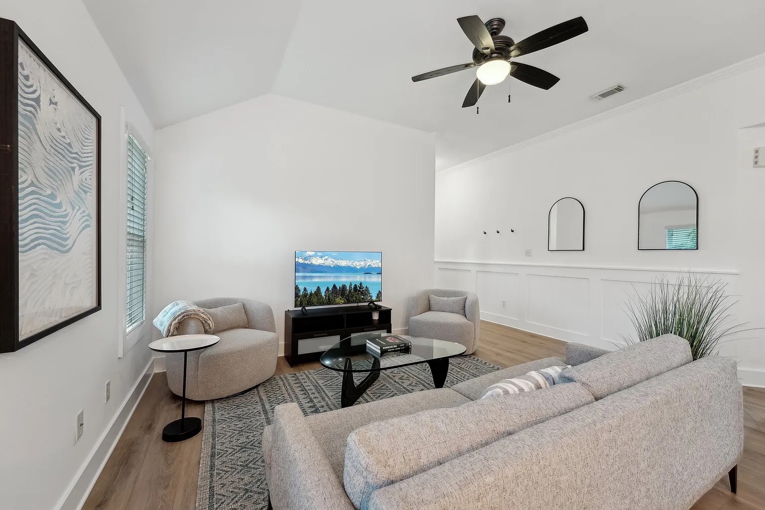 Building Photo - Room in House on Rosewood Ct