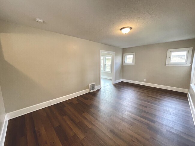 Building Photo - 1270 Wilbur Ave