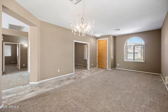 Building Photo - 949 E Indian Wells Pl