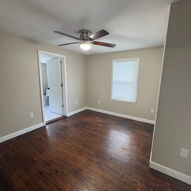 Building Photo - 4202 Whitlock St