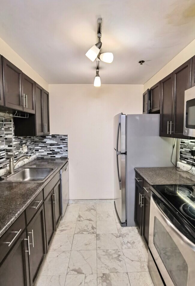 Building Photo - 1 2ND St