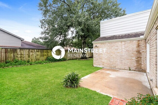 Building Photo - 3 Bedroom Pet-Friendly Home in Houston, TX with Main Street Renewal