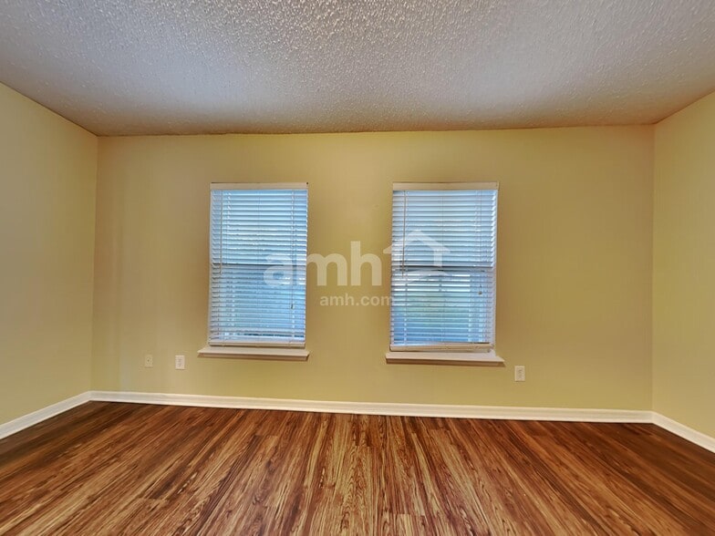 Building Photo - 3311 Highland Mill Ln