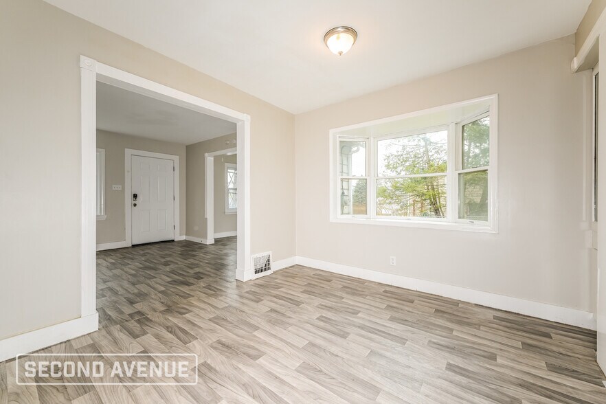 Building Photo - 1030 Franklin Dr