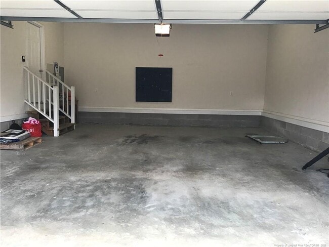 Building Photo - 520 Tucks Ct