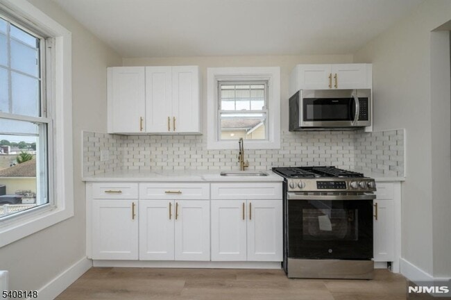 Building Photo - 35 Amsterdam Ave