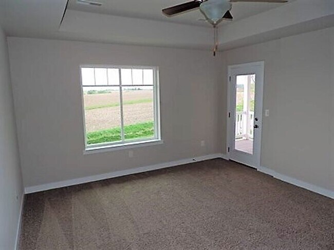 Building Photo - $2,000 | 3 Bedroom, 3 Bathroom Townhome | Pet Friendly | Available for August 1st, 2026 Move In!