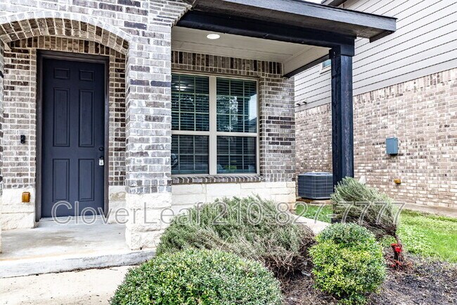 Building Photo - 13145 Maridell Park