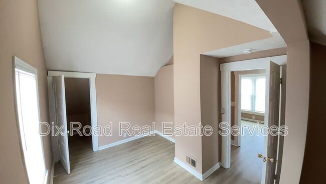 Building Photo - 20 Franklin St