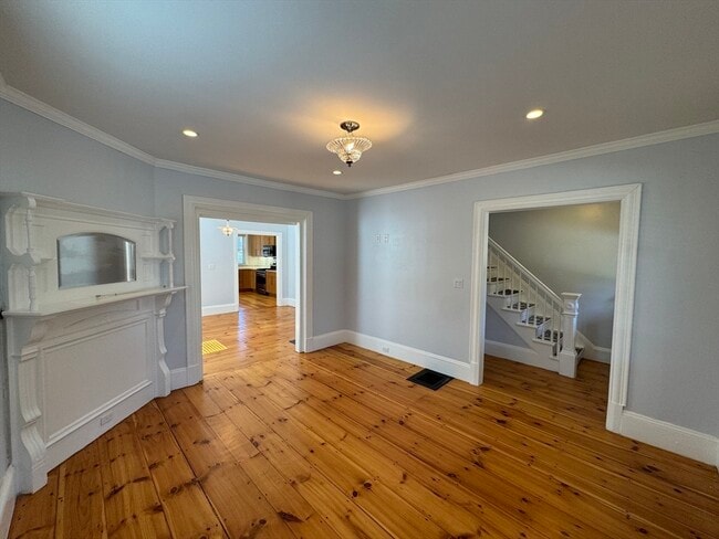 Building Photo - 8 Elmwood St