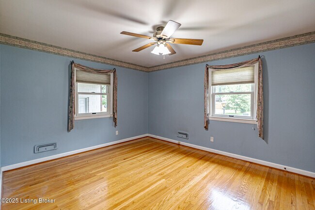 Building Photo - 4305 Darbrook Rd