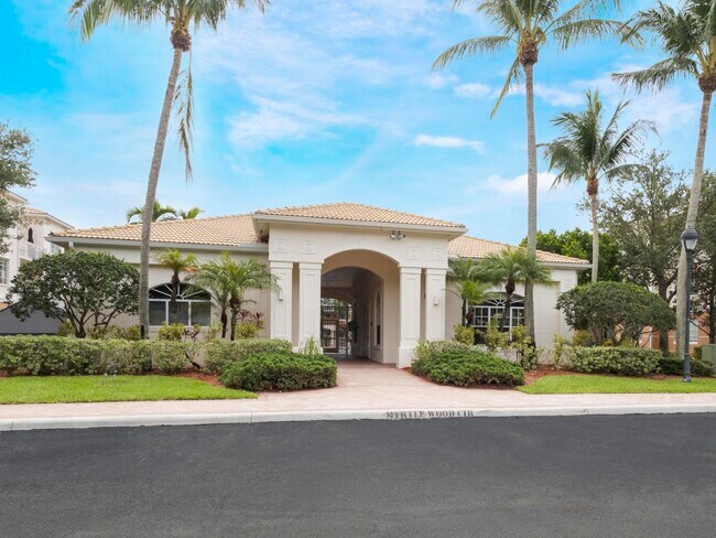 Building Photo - 9309 Myrtlewood Cir W