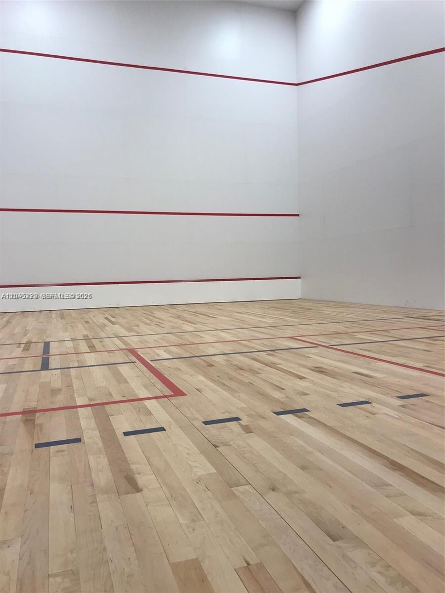 Building Photo - 1010 Brickell Ave