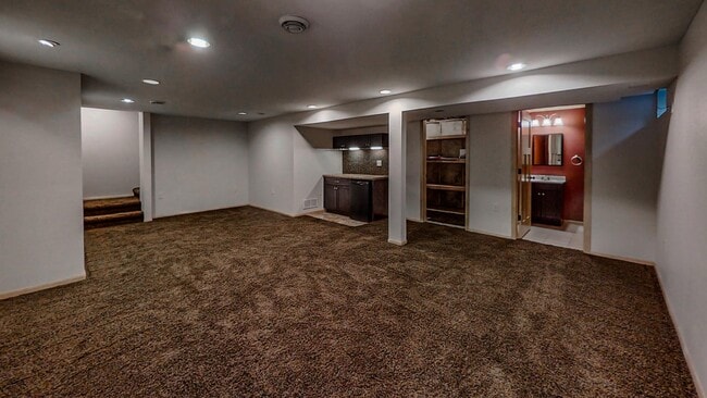 Building Photo - 5224 Nannyberry Dr