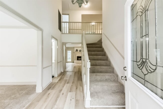 Building Photo - 4214 Brightwood Dr