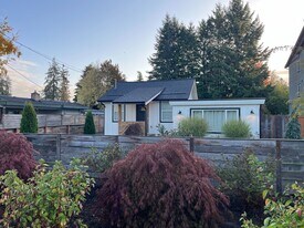 Building Photo - 1298 Beach Ave