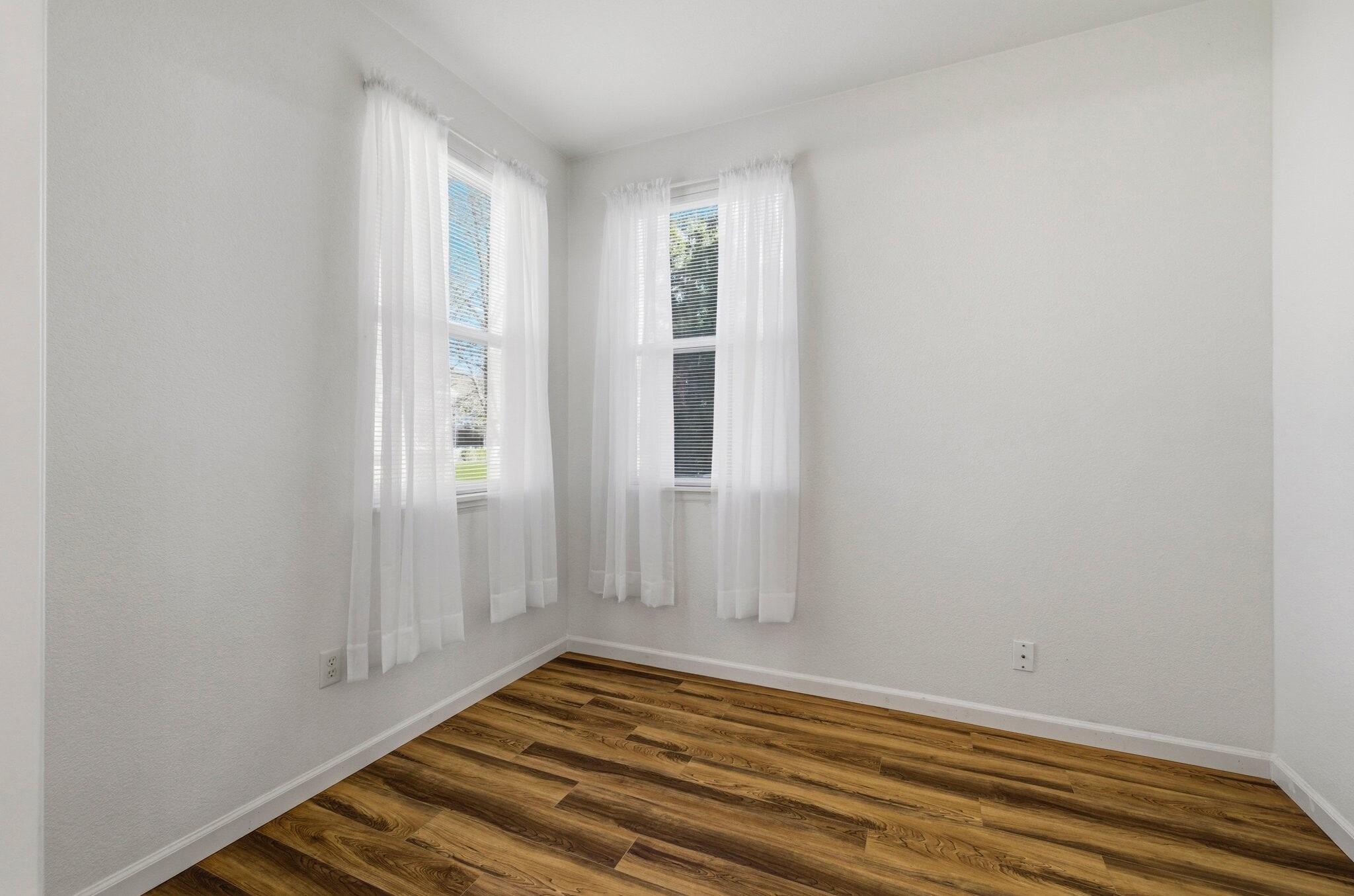 Building Photo - 1907 Grays Peak Dr