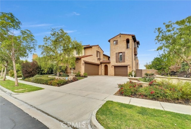 Building Photo - 31 Cezanne