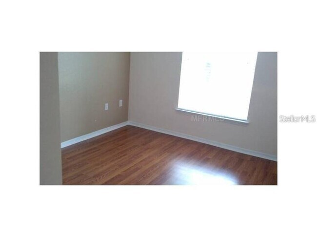 Building Photo - 10106 Courtney Oaks Cir