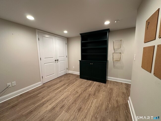 Building Photo - 2 Hurd St