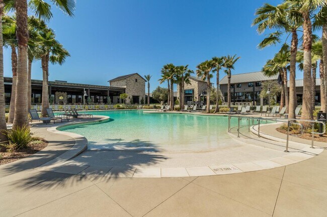 Building Photo - Newly Built 3/2.5 Home in Tesoro Viejo Community