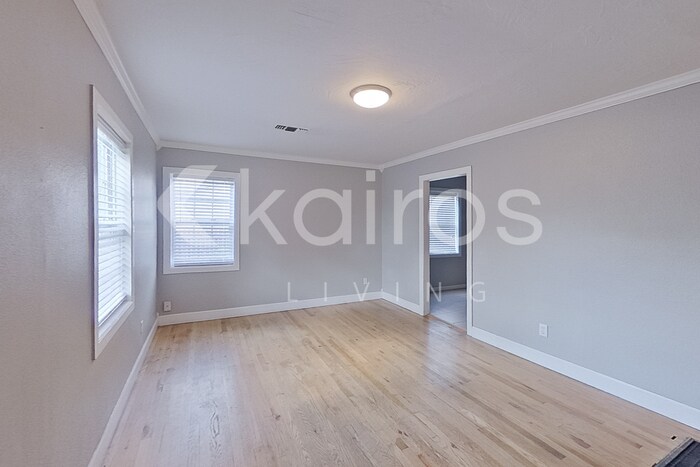 Building Photo - 3415 S Hughes St