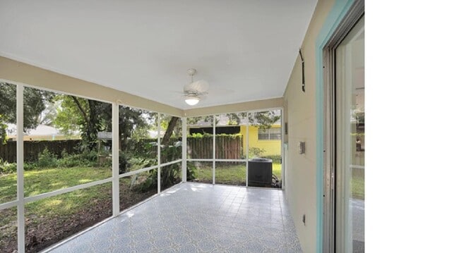 Building Photo - 1010 San Remo Rd