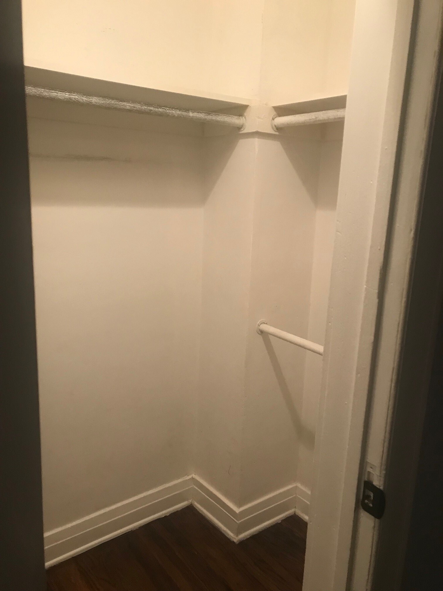 Building Photo - 402 Micheltorena St