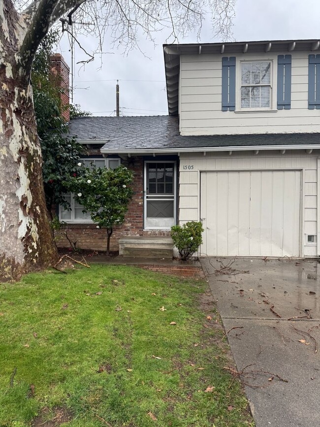 Building Photo - 1505 54th St