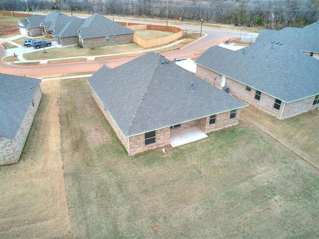 Building Photo - 12104 Rockbed Dr