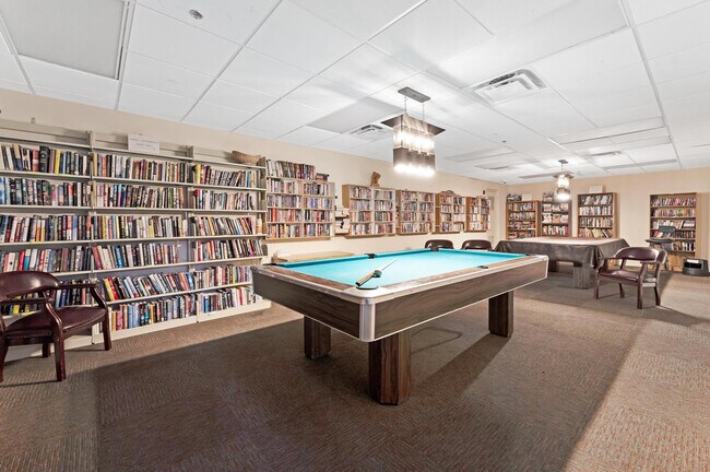 Building Photo - 7843 Willow Spring Dr