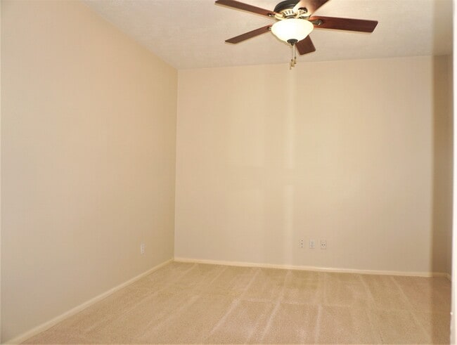 Building Photo - 8123 Buffalo Springs Ct